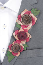 Load image into Gallery viewer, Lapel Pin- Triple Flower
