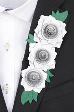 Load image into Gallery viewer, Lapel Pin- Triple Flower