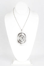 Load image into Gallery viewer, Audrey's Glamour Necklace