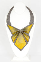 Load image into Gallery viewer, Diana's Wonder Necklace
