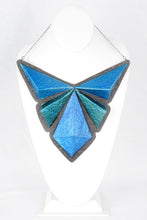 Load image into Gallery viewer, Diana's Wonder Necklace
