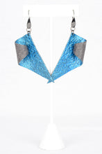 Load image into Gallery viewer, Fiona's Fold Earrings