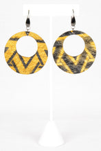 Load image into Gallery viewer, Patricia's Pattern Earrings
