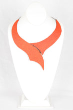 Load image into Gallery viewer, Wendy's Point Necklace
