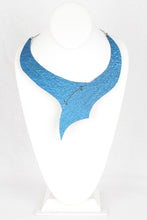 Load image into Gallery viewer, Wendy's Point Necklace