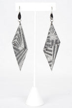 Load image into Gallery viewer, Tiffany's Triangles Earrings